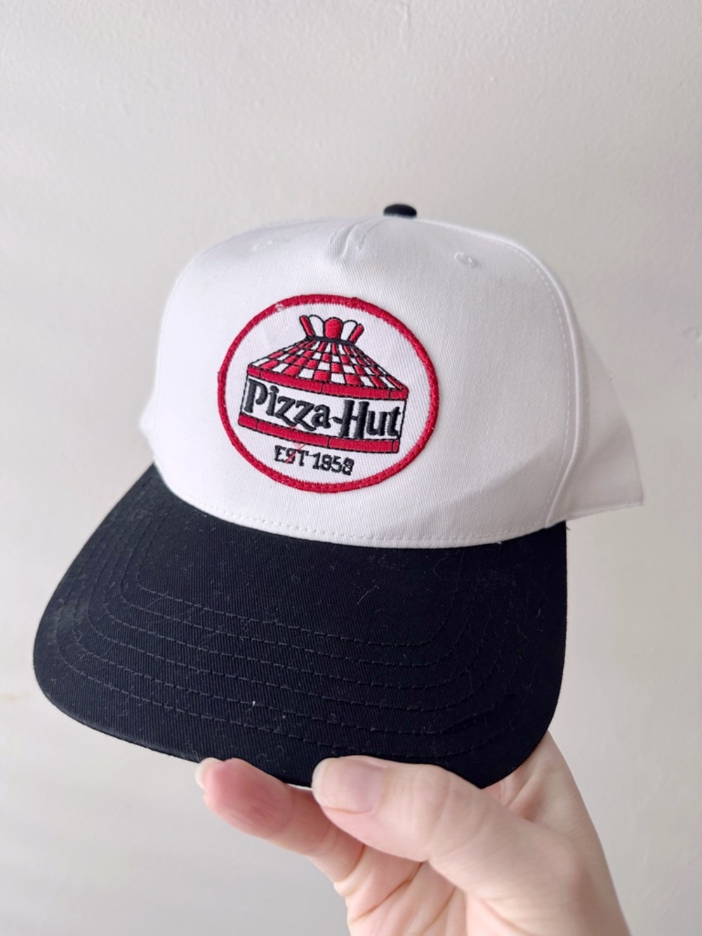 Pizza Hut • Tiffany Lamp Shade Logo Snap-Back Hat in White
